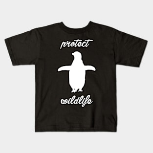 protect wildlife - penguin Kids T-Shirt